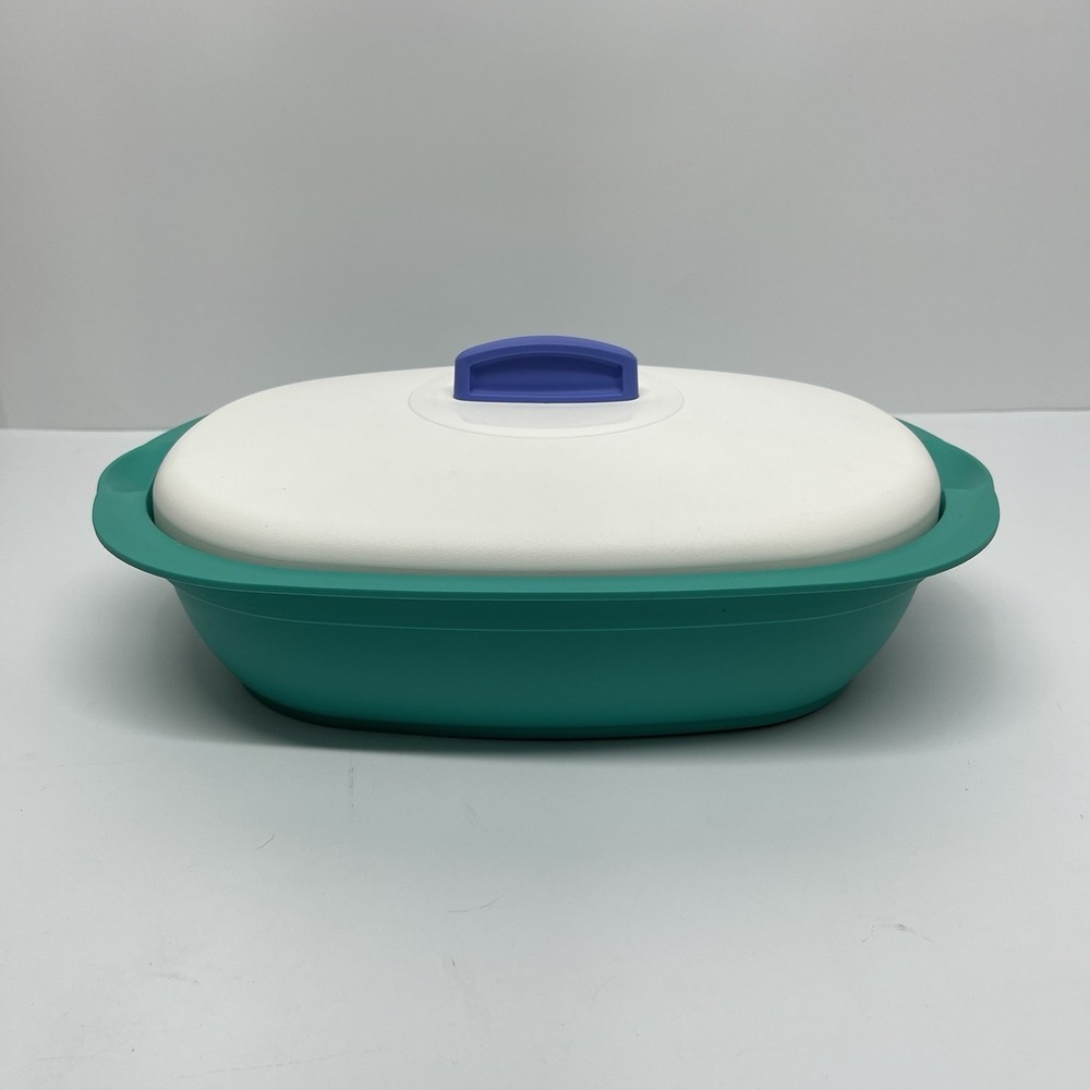 13" Tupperware 7 1/4 Cup Legacy Microwave Serving Dish Tray Oval Teal White Lid - Picture 2 of 12
